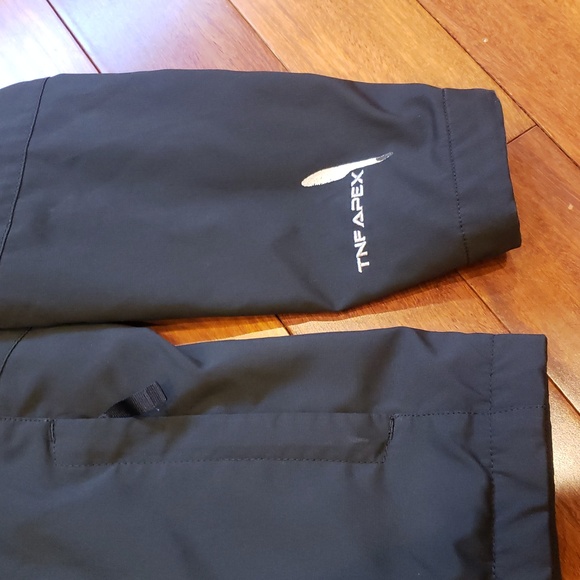 The North Face Girl's Large Rain Resistant Jacket Full Zip Black. - Picture 3 of 10